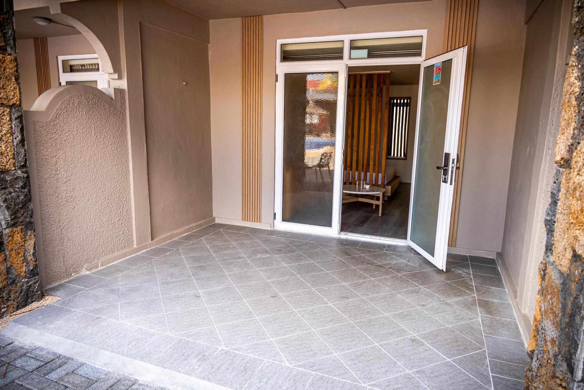 Casa Florida Hotel & Spa Pereybere Beach Exterior photo